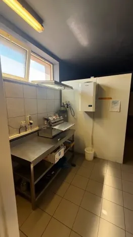 Pronájem výrobních prostor, Beroun - Beroun-Město, V Plzeňské bráně, 150 m2