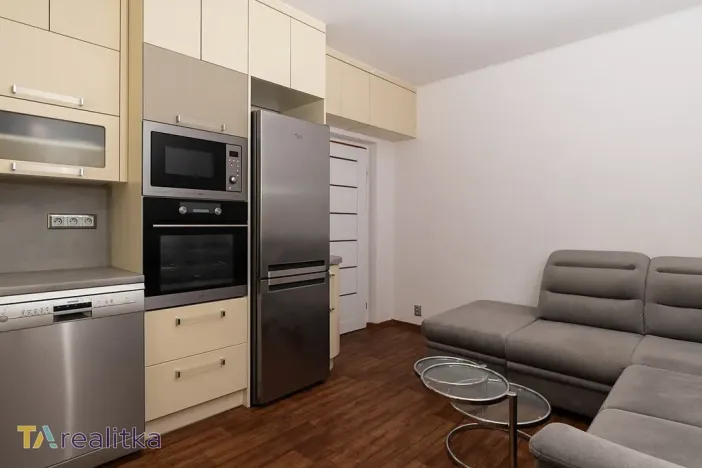 Prodej bytu 2+1, Karviná, Haškova, 54 m2