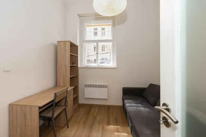 Pronájem komerční nemovitosti, Praha - Smíchov, Grafická, 29 m2