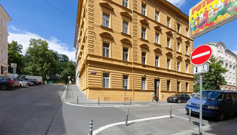 Pronájem komerční nemovitosti, Praha - Smíchov, Grafická, 29 m2