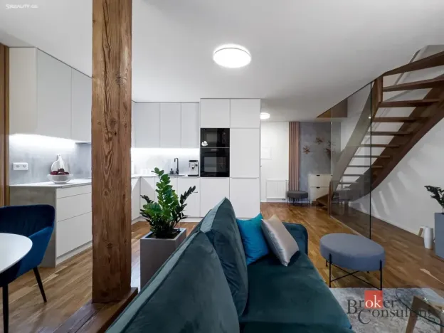 Pronájem bytu 2+kk, Liberec - Liberec I-Staré Město, Masarykova, 64 m2