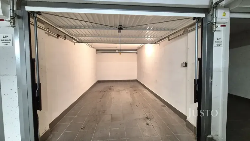 Pronájem garáže, Písek, Švantlova, 17 m2