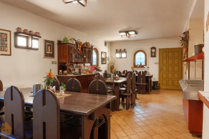 Prodej restaurace, Dolní Dunajovice, Hlavní, 300 m2