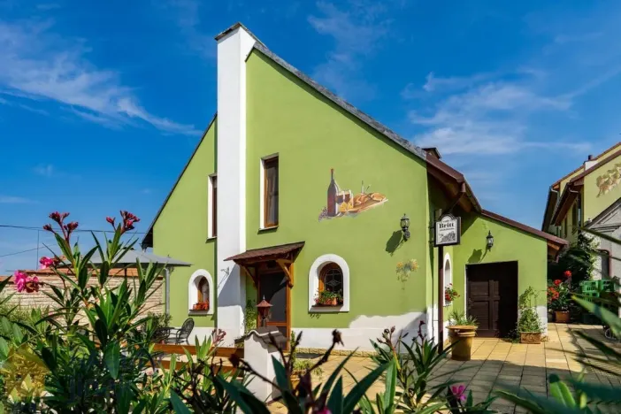 Prodej restaurace, Dolní Dunajovice, Hlavní, 300 m2