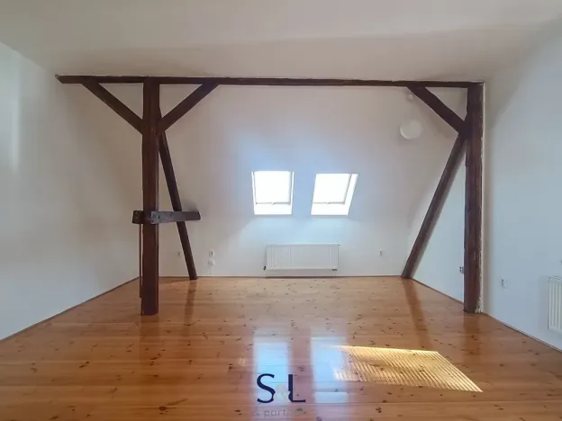 Pronájem atypického bytu, Liberec, Klostermannova, 75 m2