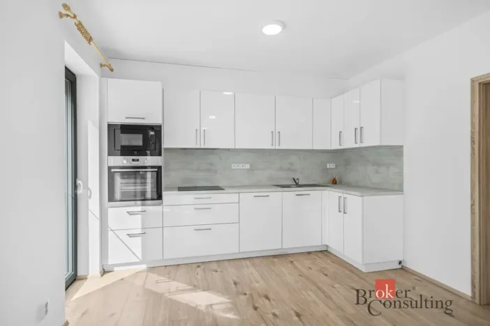 Prodej bytu 3+kk, Třemošná, Školní, 85 m2