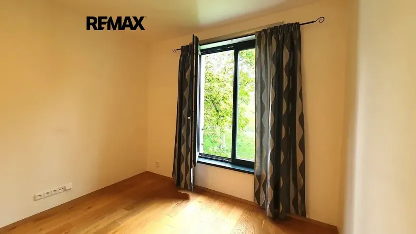 Pronájem bytu 2+kk, Praha - Libeň, Primátorská, 50 m2