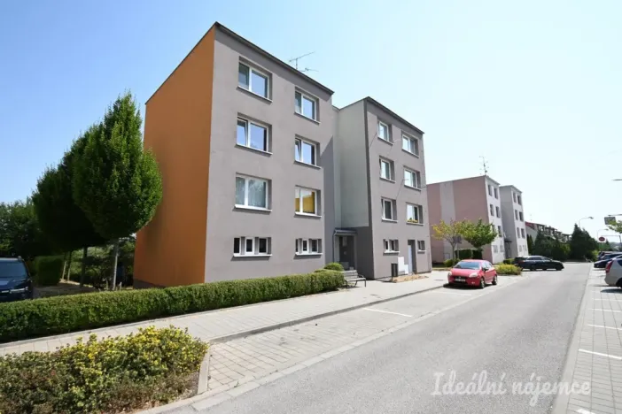 Pronájem bytu 2+1, Náměšť nad Oslavou, Zborovská, 48 m2