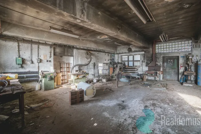 Prodej výrobních prostor, Chotětov, Husovo náměstí, 3000 m2