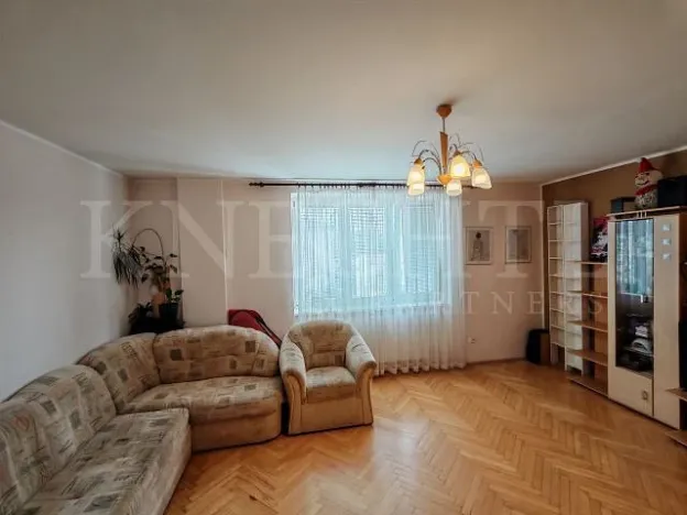 Prodej bytu 3+1, Ostrov, Hlavní třída, 76 m2