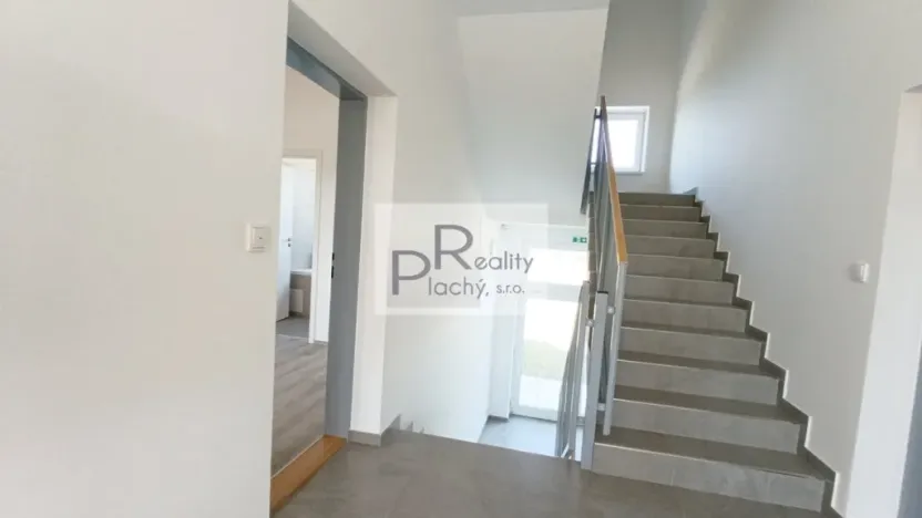 Prodej bytu 2+kk, Hevlín, 62 m2