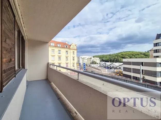 Pronájem kanceláře, Praha - Smíchov, U Demartinky, 191 m2