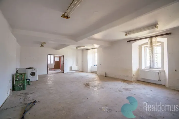 Prodej skladu, Chotětov, Husovo náměstí, 3000 m2
