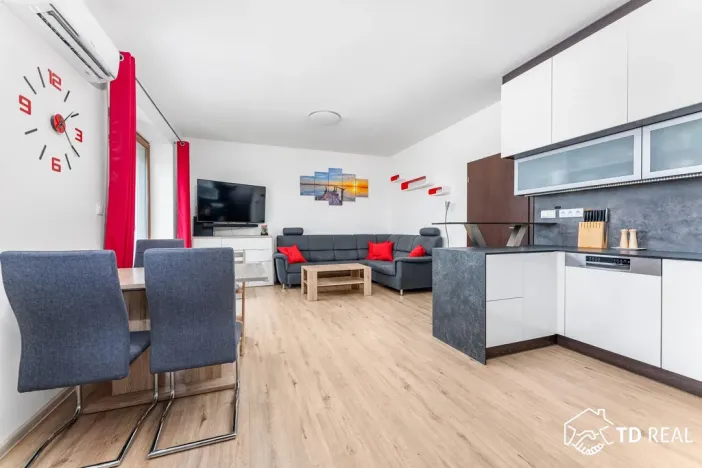 Prodej bytu 3+kk, Holubice, 73 m2