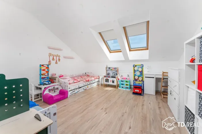 Prodej bytu 3+kk, Holubice, 73 m2