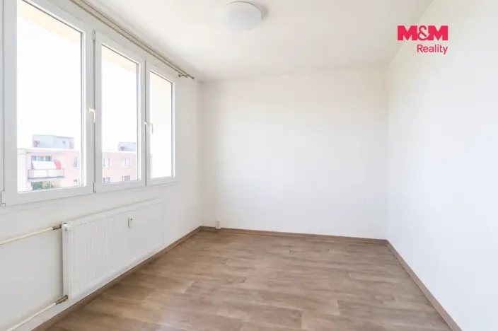 Prodej bytu 3+1, Sokolov, Slavíčkova, 60 m2