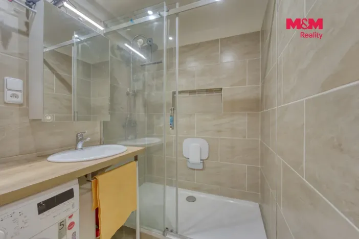Prodej bytu 3+1, Praha - Prosek, Vysočanská, 69 m2