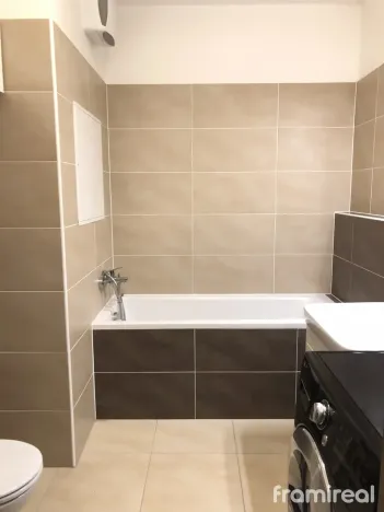 Pronájem bytu 1+kk, Brno, Podveská, 42 m2
