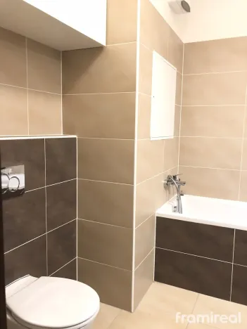 Pronájem bytu 1+kk, Brno, Podveská, 42 m2