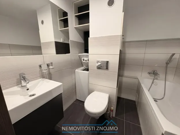 Pronájem bytu 1+1, Znojmo, Gagarinova, 33 m2