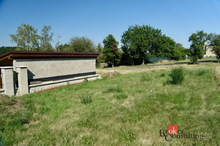 Prodej pozemku pro bydlení, Březno, Nádražní, 881 m2