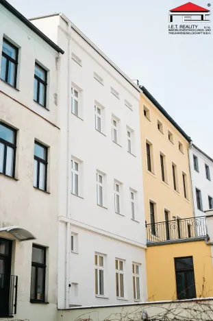 Prodej kanceláře, Frýdek-Místek, Zámecké nám., 89 m2