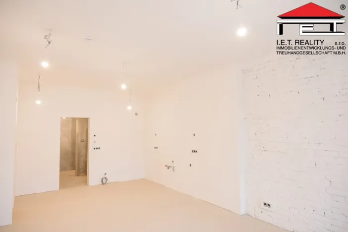 Prodej kanceláře, Frýdek-Místek, Zámecké nám., 89 m2