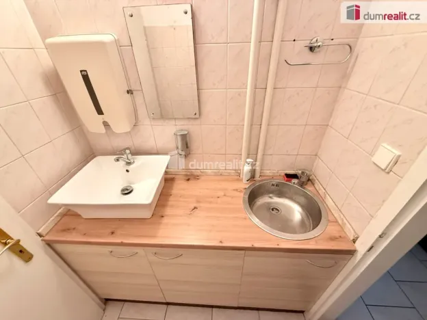 Pronájem kanceláře, Veltrusy, Palackého, 85 m2