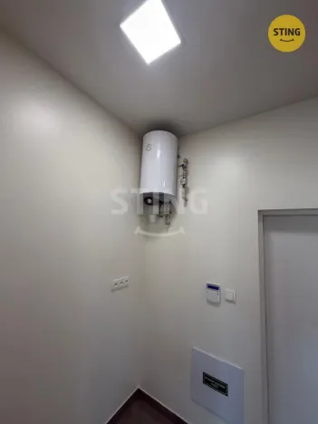 Pronájem obchodního prostoru, Ostrava, Syllabova, 70 m2