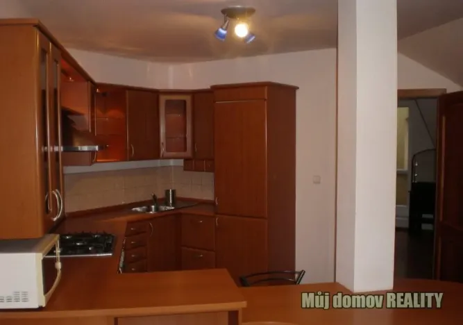 Pronájem bytu 2+kk, Praha - Bubeneč, Sochařská, 62 m2