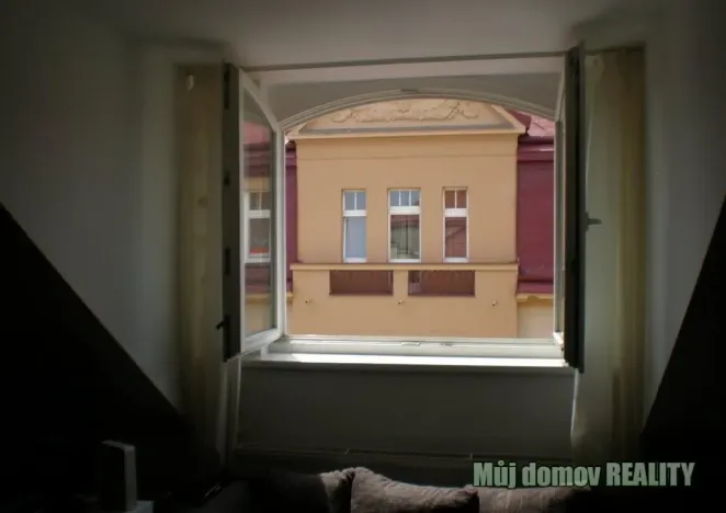 Pronájem bytu 2+kk, Praha - Bubeneč, Sochařská, 62 m2