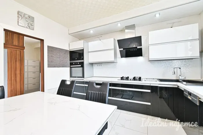 Pronájem bytu 2+1, Brno, Chládkova, 74 m2