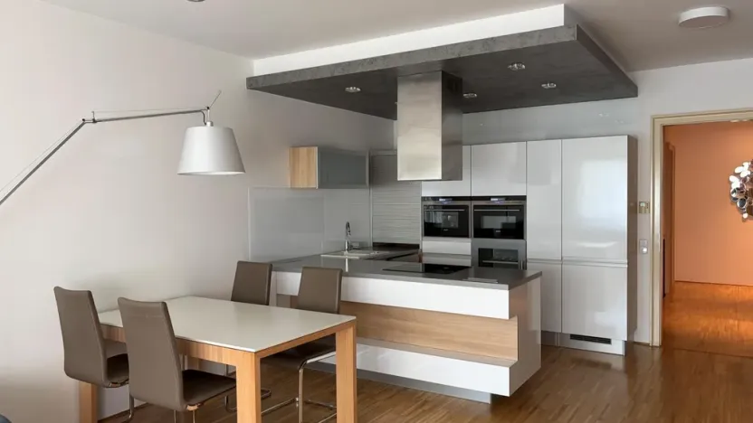 Prodej bytu 3+kk, Praha - Karlín, Rohanské nábřeží, 134 m2