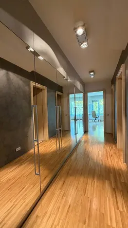 Prodej bytu 3+kk, Praha - Karlín, Rohanské nábřeží, 134 m2