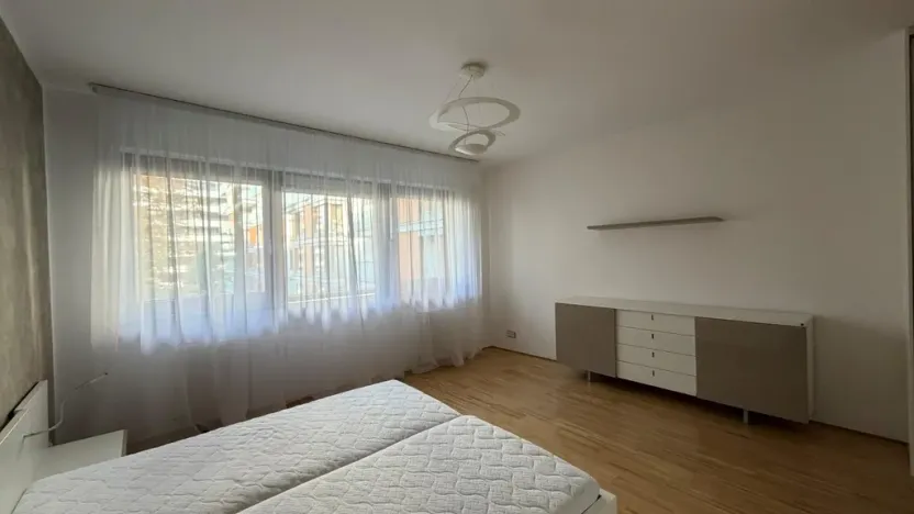 Prodej bytu 3+kk, Praha - Karlín, Rohanské nábřeží, 134 m2