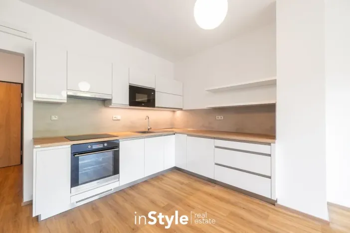 Pronájem bytu 1+kk, Uherské Hradiště, 28. října, 46 m2