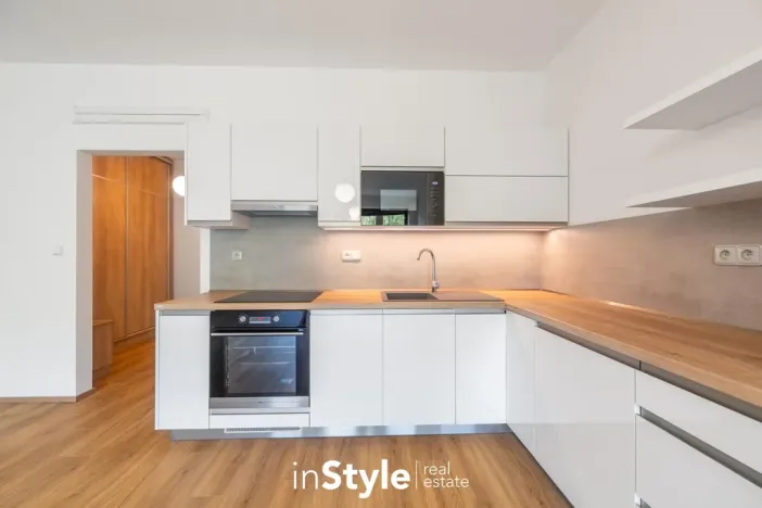 Pronájem bytu 1+kk, Uherské Hradiště, 28. října, 46 m2