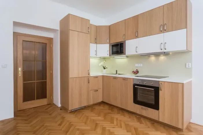 Pronájem bytu 2+kk, Praha - Vinohrady, Vinohradská, 50 m2