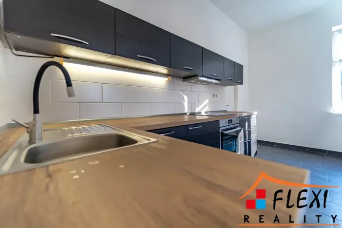 Pronájem bytu 2+1, Ostrava, Korunní, 105 m2