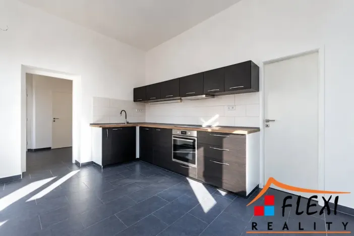 Pronájem bytu 2+1, Ostrava, Korunní, 105 m2