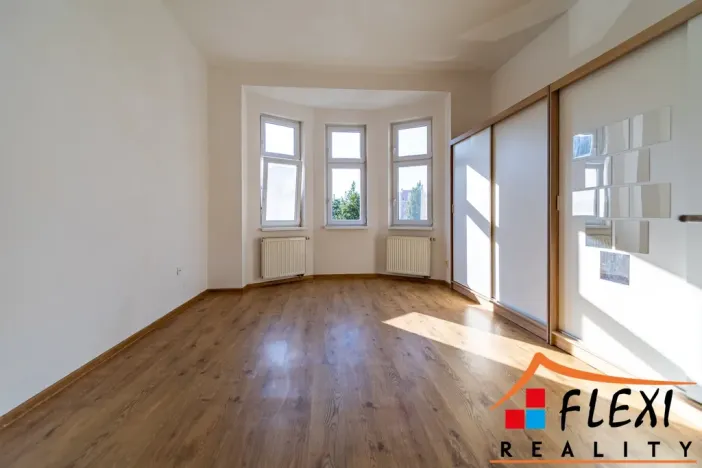 Pronájem bytu 2+1, Ostrava, Korunní, 105 m2