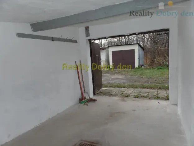 Pronájem garáže, Opava, Bochenkova, 21 m2