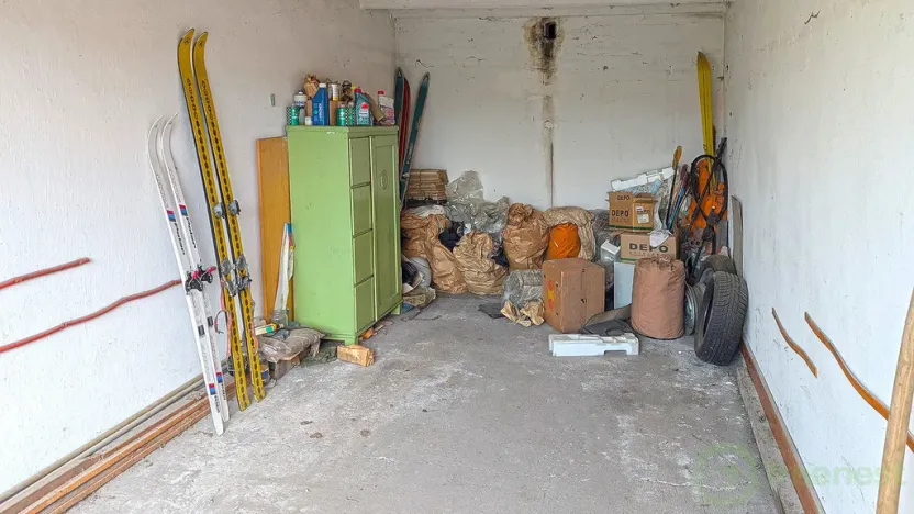 Prodej garáže, Hradec Králové, Čajkovského, 16 m2