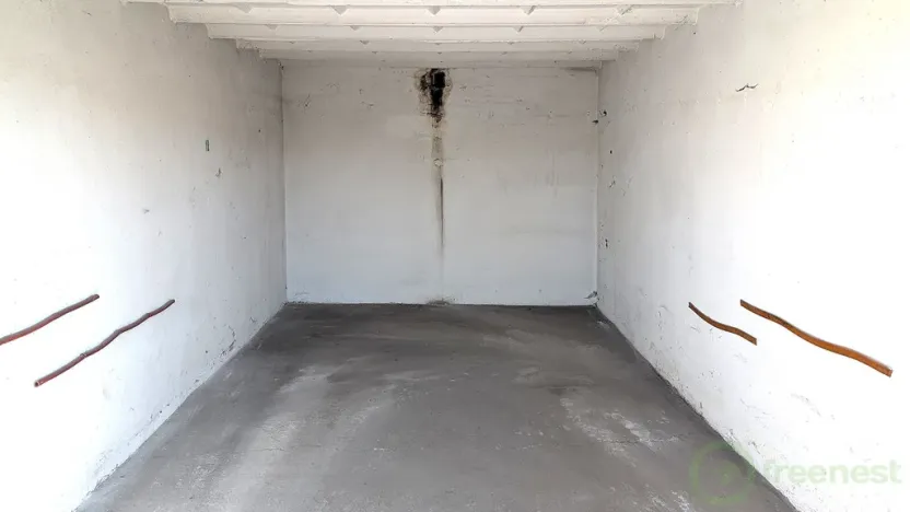Prodej garáže, Hradec Králové, Čajkovského, 16 m2