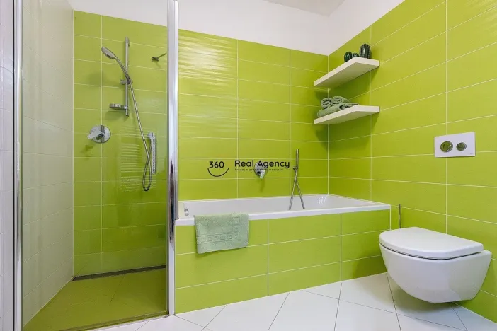 Prodej rodinného domu, Trnová, 214 m2
