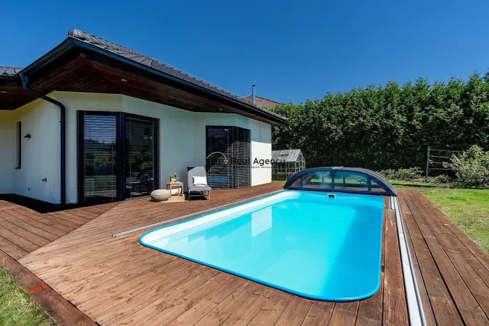 Prodej rodinného domu, Trnová, 214 m2