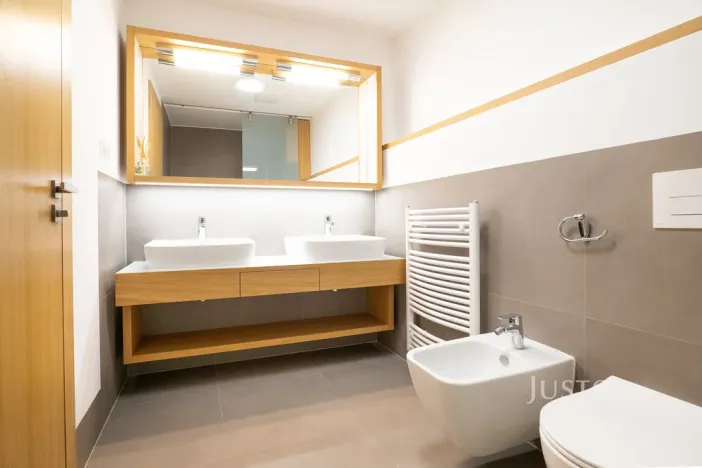 Prodej rodinného domu, Praha - Libuš, V Hrobech, 279 m2