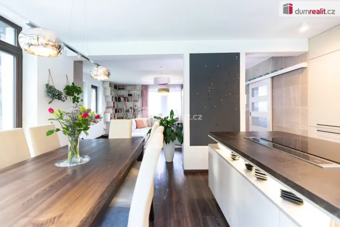 Prodej rodinného domu, Praha - Radotín, Minerální, 249 m2
