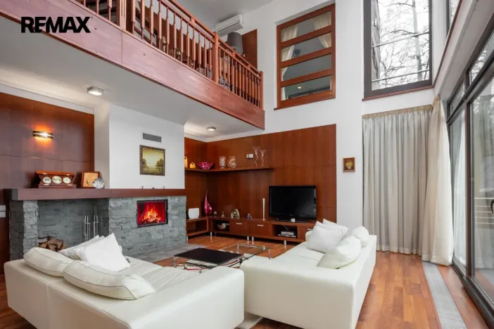 Prodej vícegeneračního domu, Děpoltovice, 325 m2