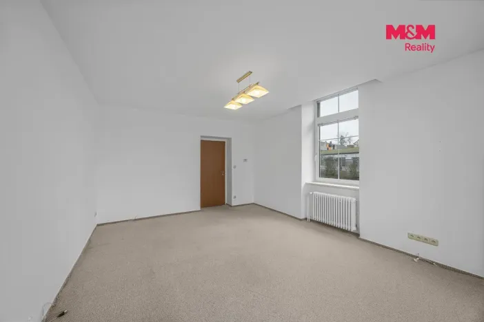 Prodej bytu 3+1, Jaroměř - Pražské Předměstí, Husova, 124 m2